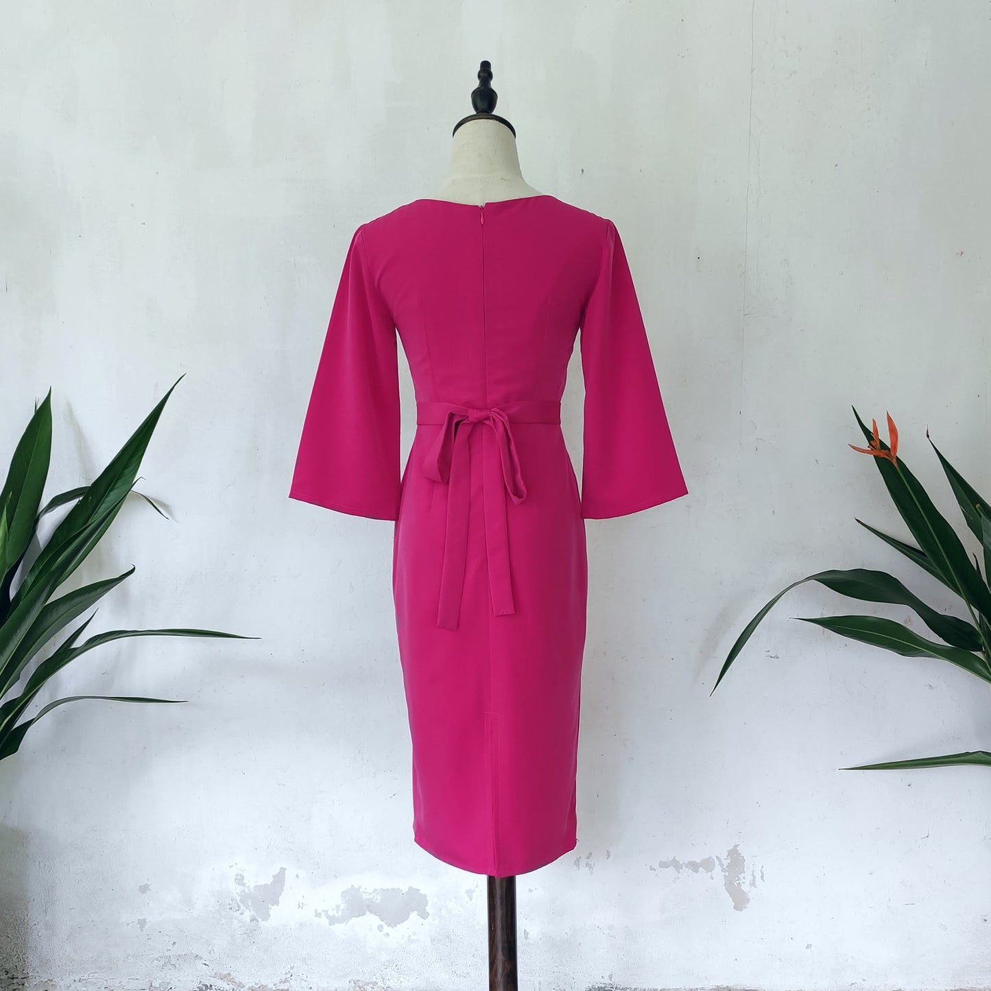 V-neck kimono sleeve pencil midi dress in fuchsia | posh affaires