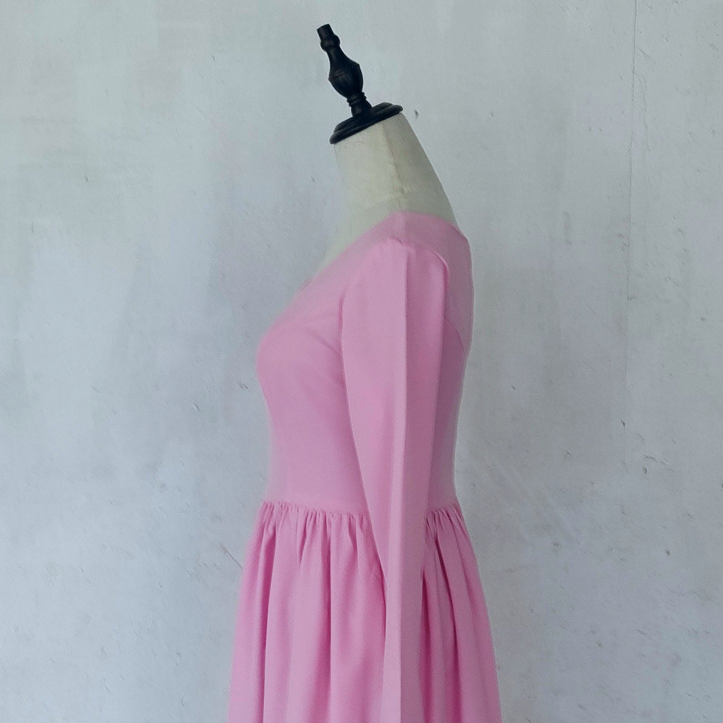 scoop neck long sleeve midi dress | baby pink | posh affaires