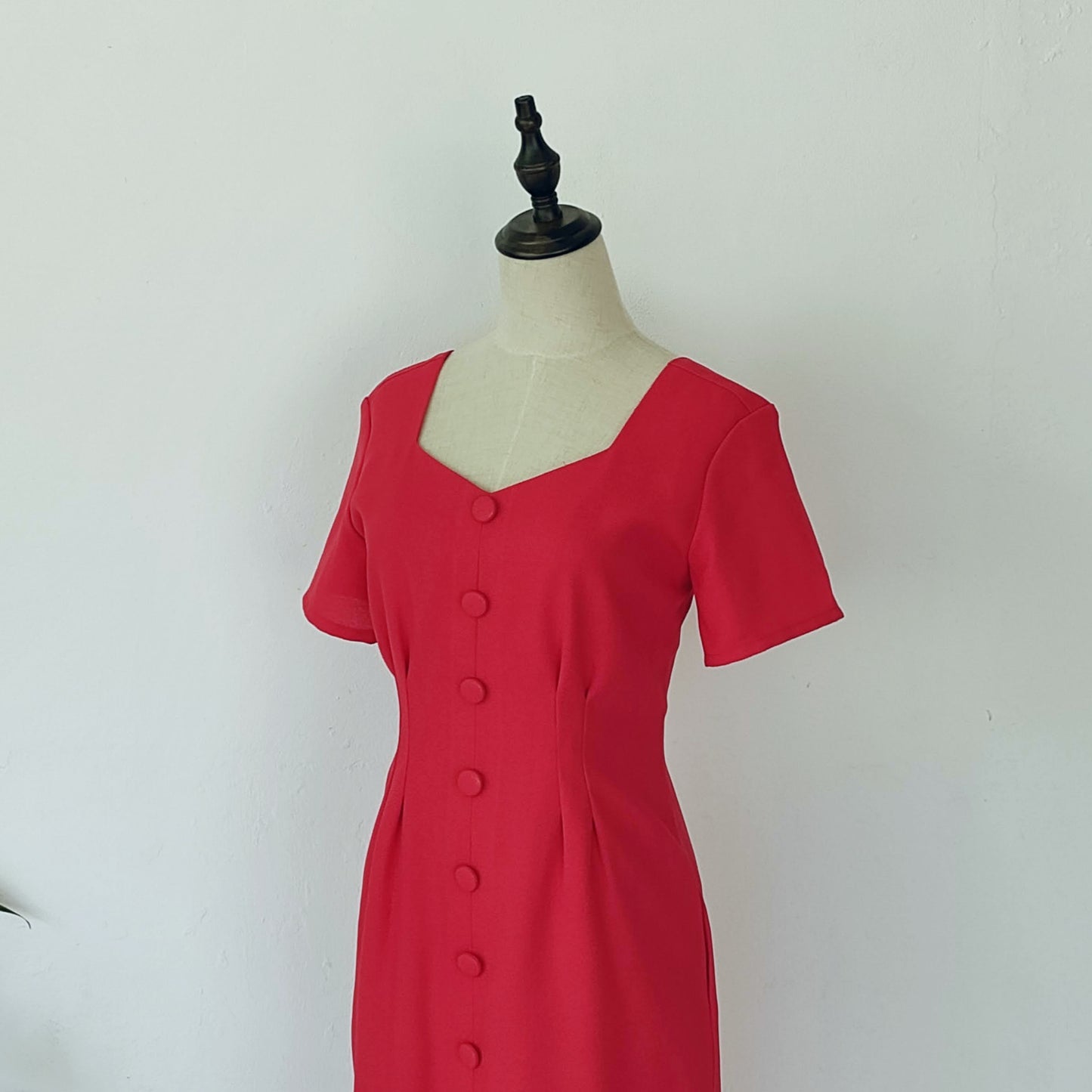 sweetheart neckline pencil dress | red | posh affaires
