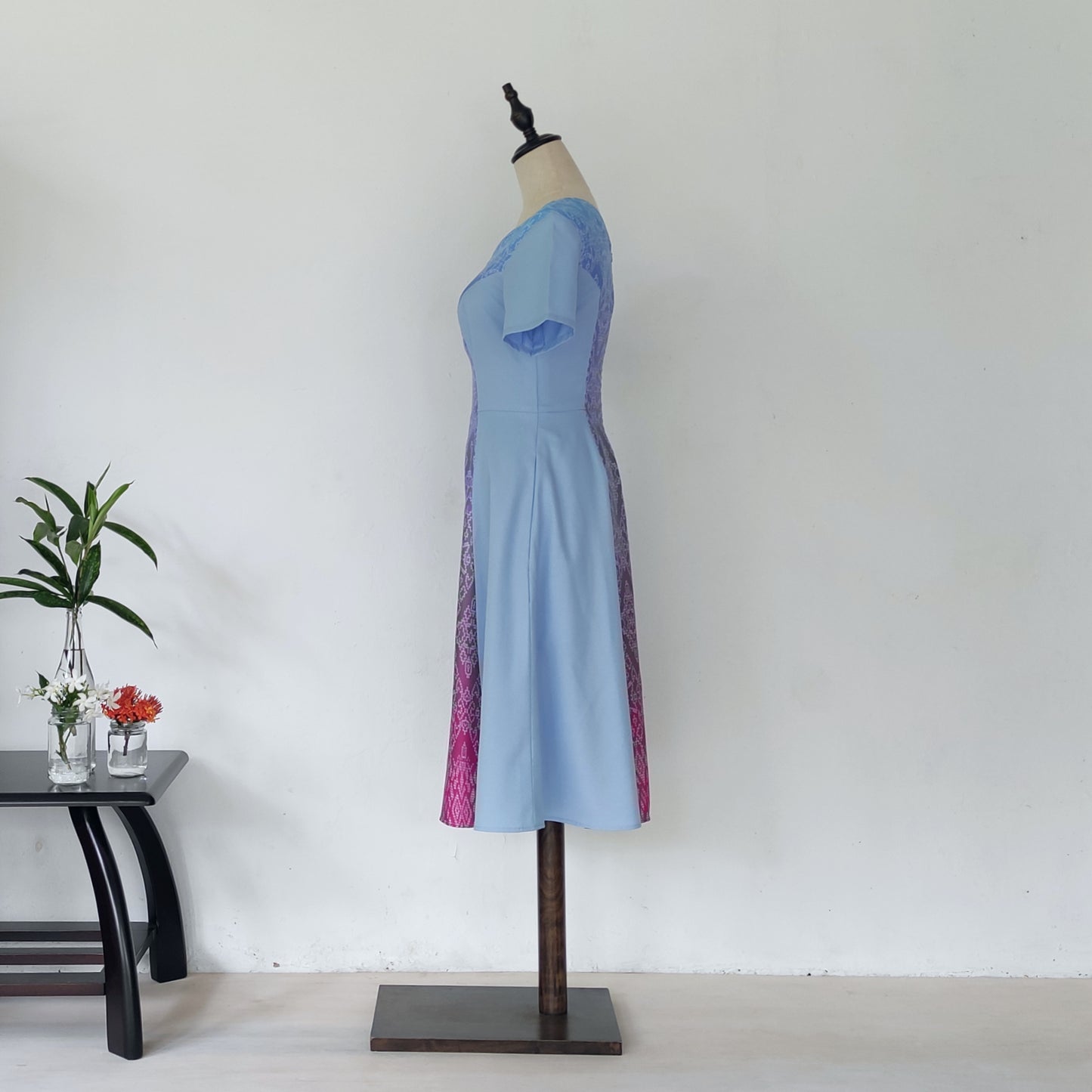 fit and flare color block midi dress - baby blue | posh affaires