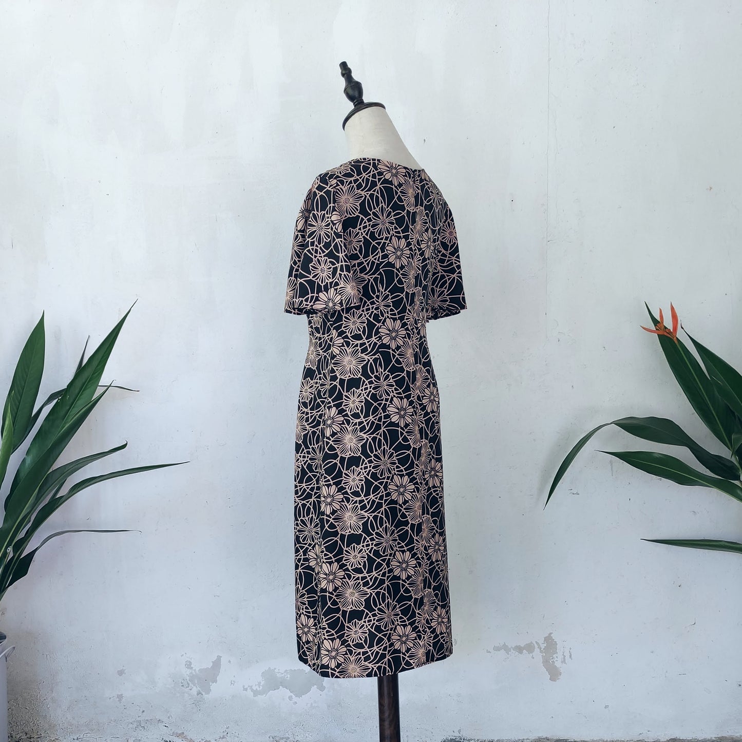 floral midi dress | black | posh affaires