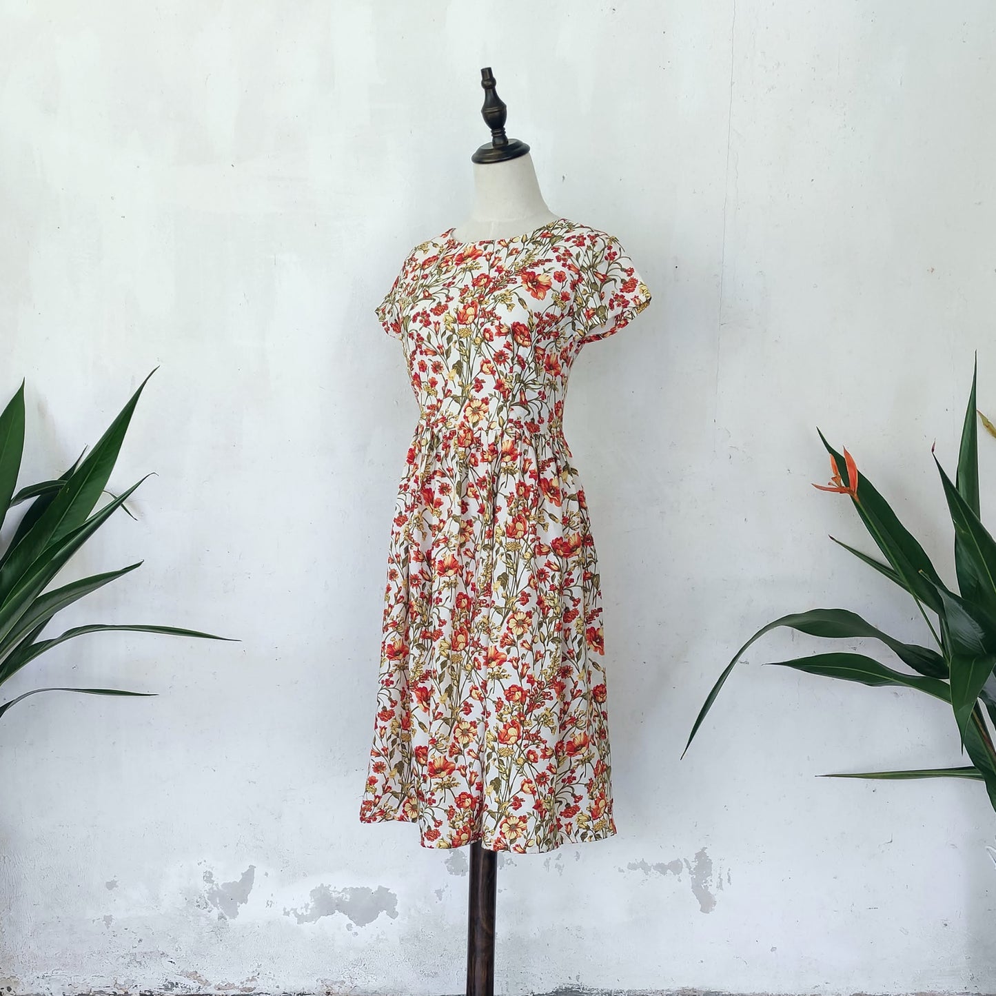 cap sleeve floral midi dress | off white | posh affaires