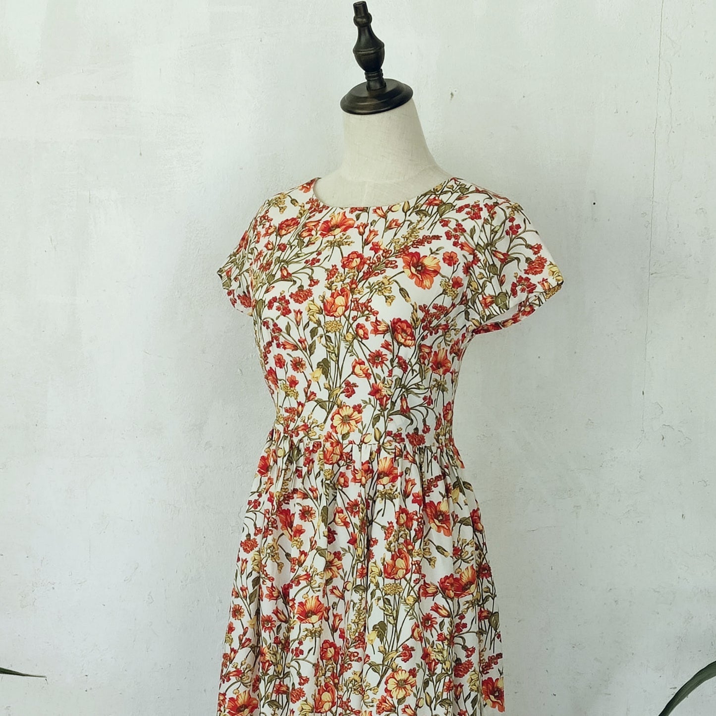 cap sleeve floral midi dress | off white | posh affaires