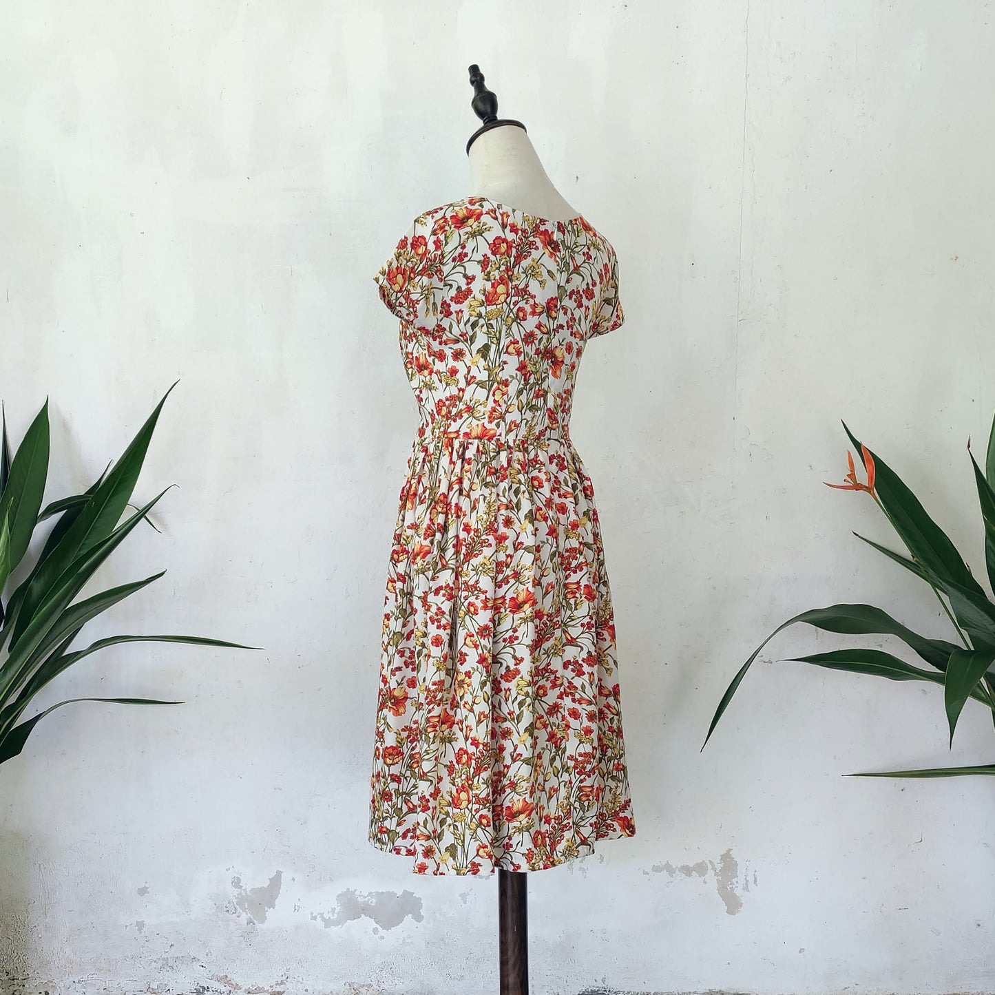 cap sleeve floral midi dress | off white | posh affaires