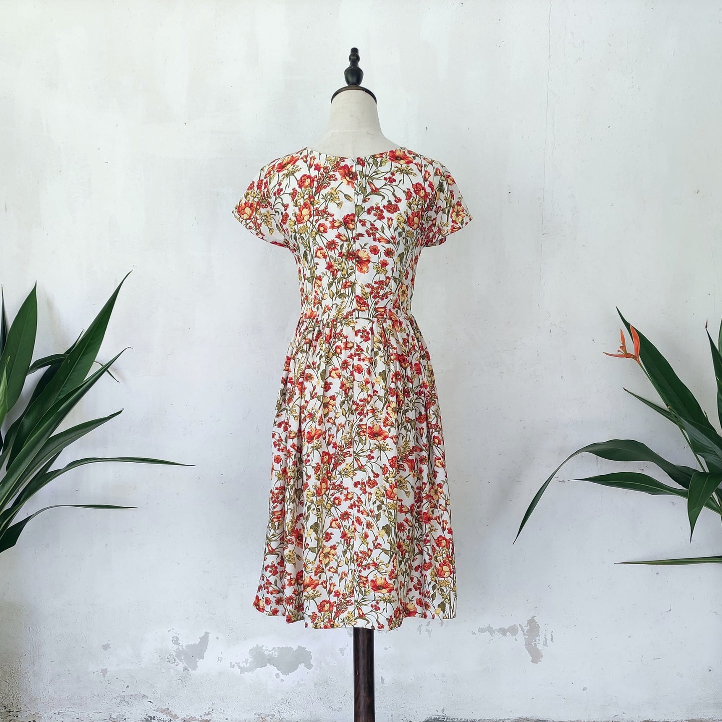 cap sleeve floral midi dress | off white | posh affaires