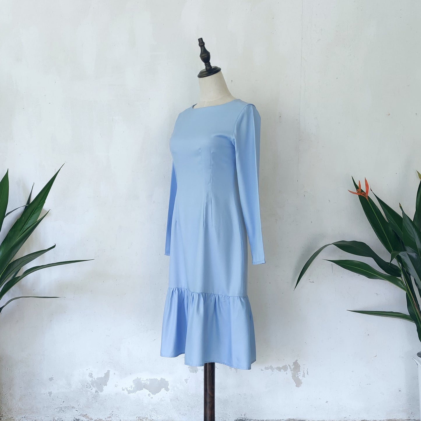long sleeve midi dress | baby blue | posh affaires