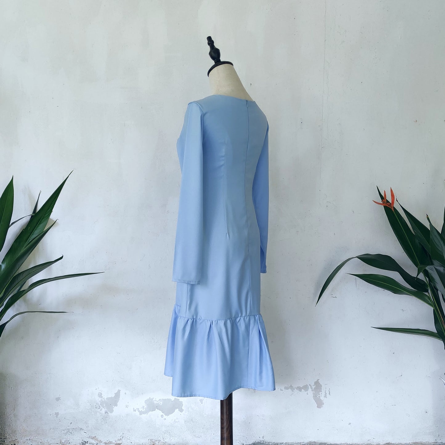 long sleeve midi dress | baby blue | posh affaires