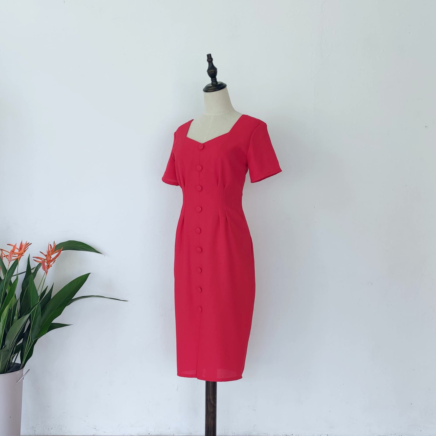 sweetheart neckline pencil dress | red | posh affaires