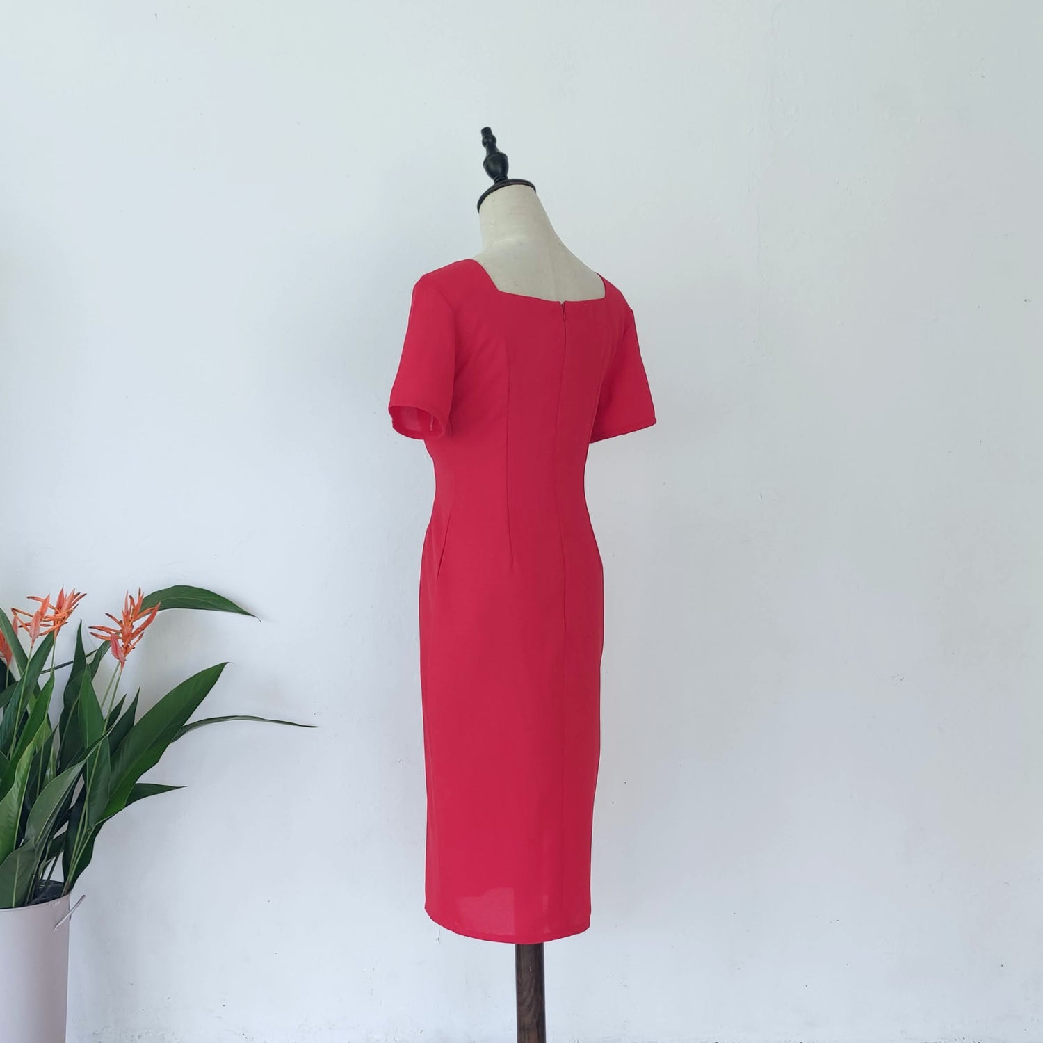 sweetheart neckline pencil dress | red | posh affaires
