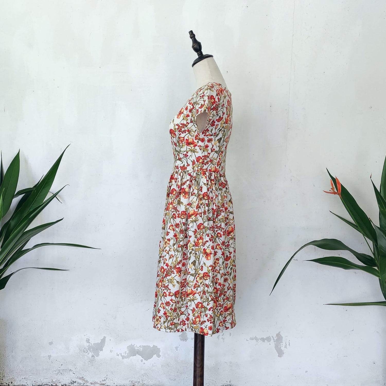 cap sleeve floral midi dress | off white | posh affaires